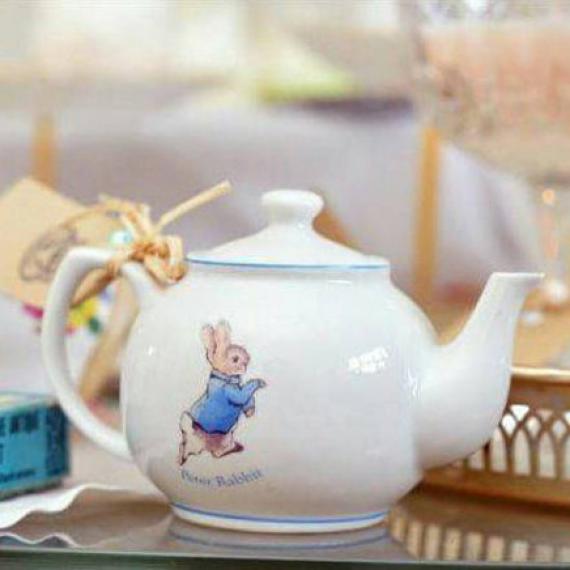 Picture of Peter Rabbit Teapot Candle