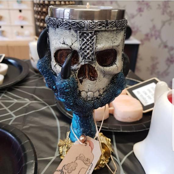 Picture of Skull and Dragon Claw Candle
